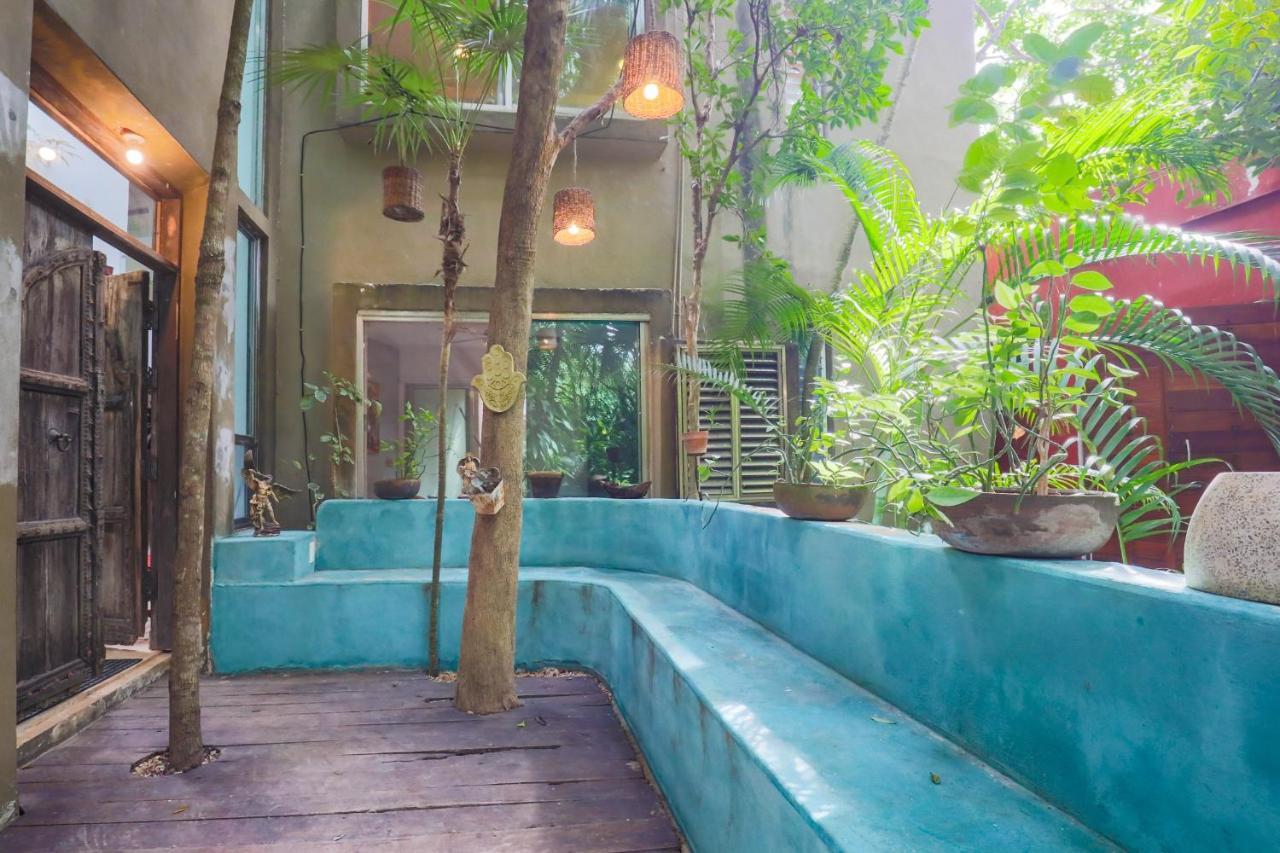 Guest House La Aldea Holistic Experience Cancun Exterior photo