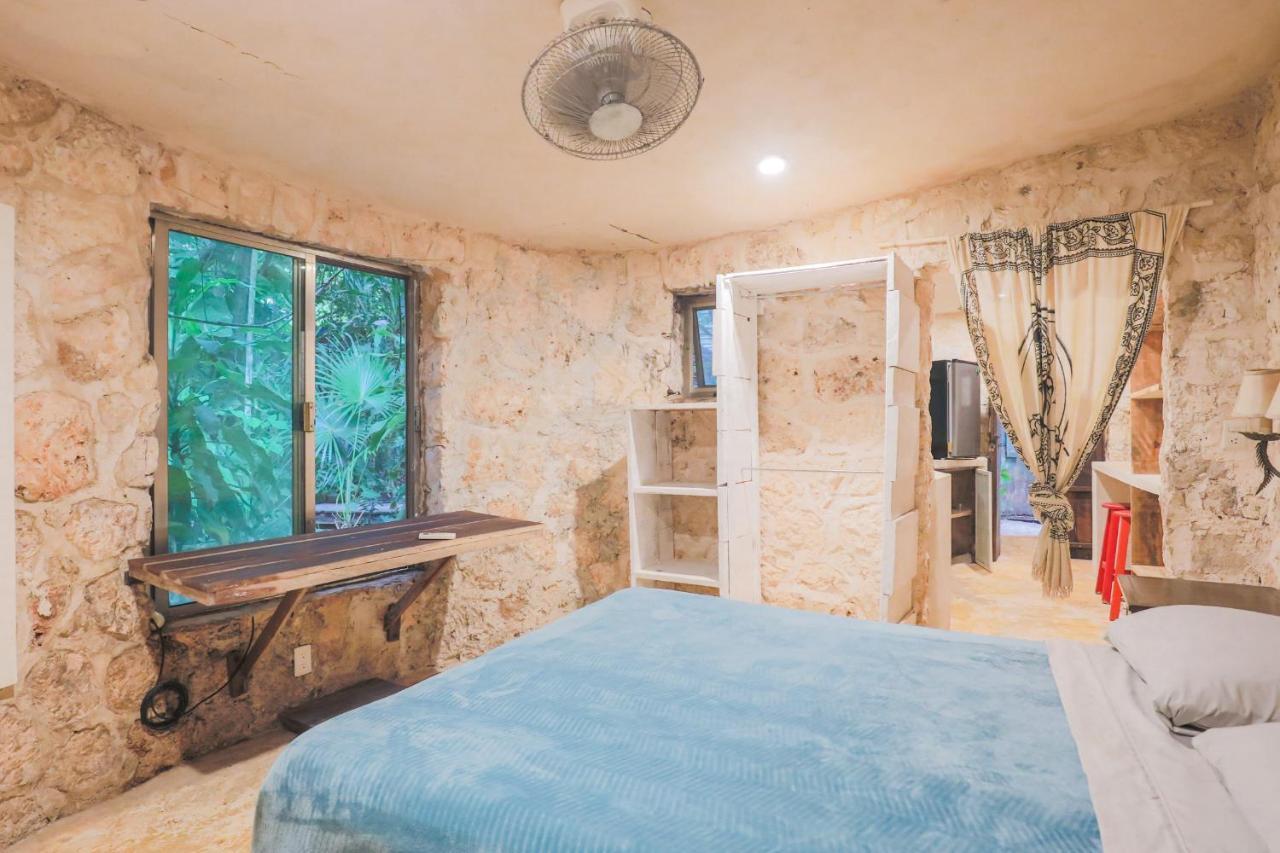 Guest House La Aldea Holistic Experience Cancun Exterior photo